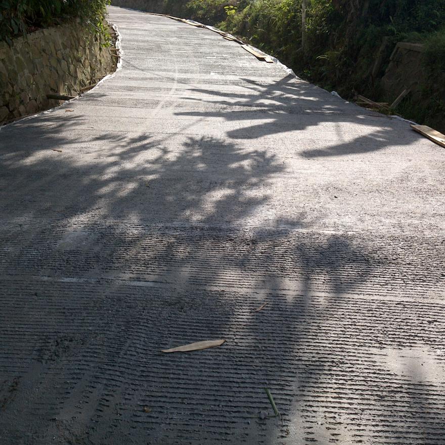Pembangunan Jalan Desa Cikoneng-Cimalencer